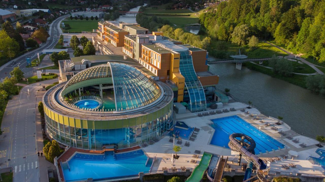Hotel Thermana Park Lasko**** Superior Екстер'єр фото