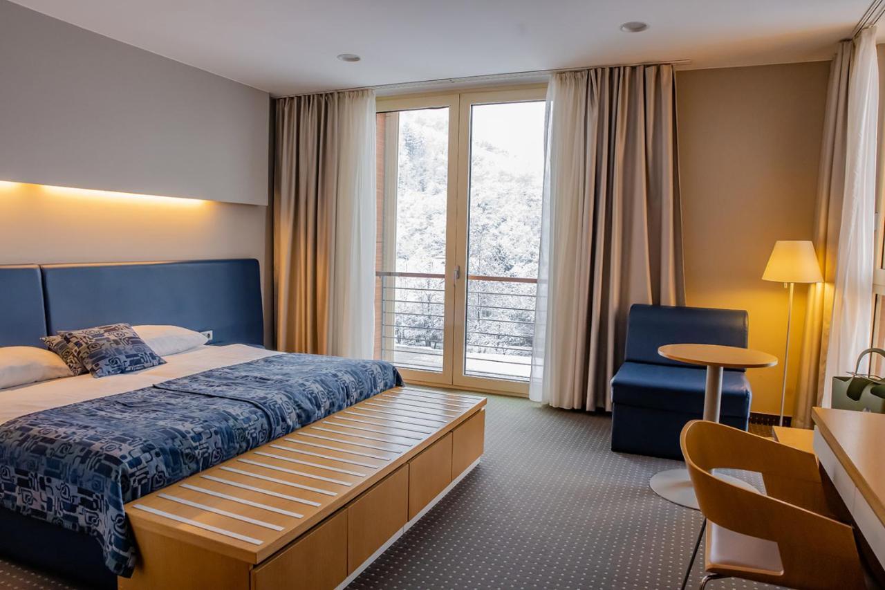 Hotel Thermana Park Lasko**** Superior Екстер'єр фото