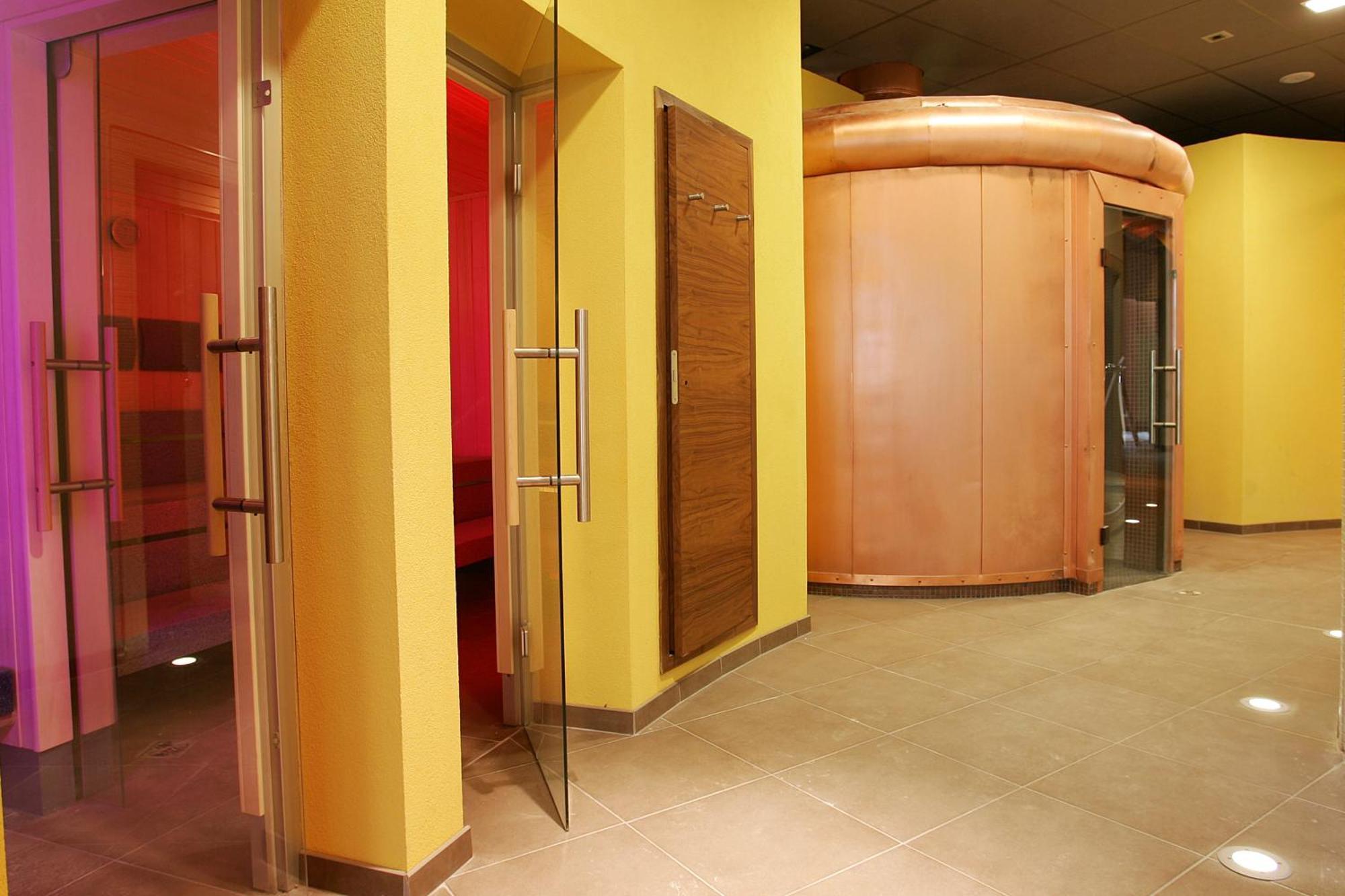Hotel Thermana Park Lasko**** Superior Екстер'єр фото