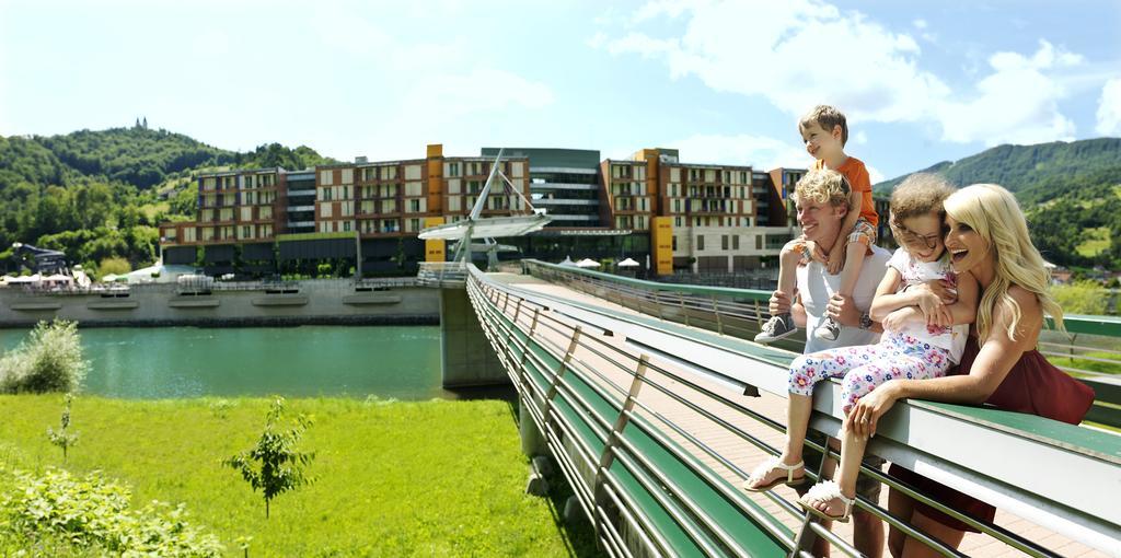 Hotel Thermana Park Lasko**** Superior Екстер'єр фото